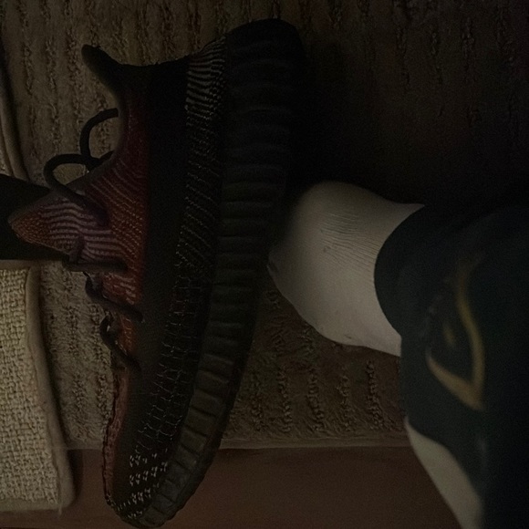 I am selling my brand new pair of Yeezy - Picture 1 of 1